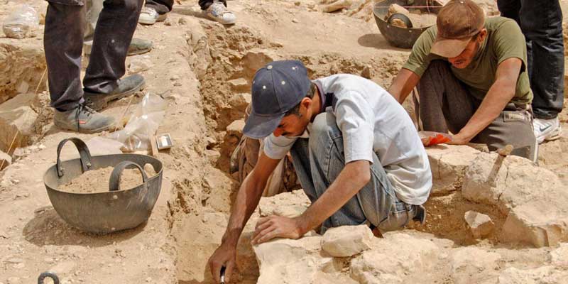 Jobs for people who love to travel