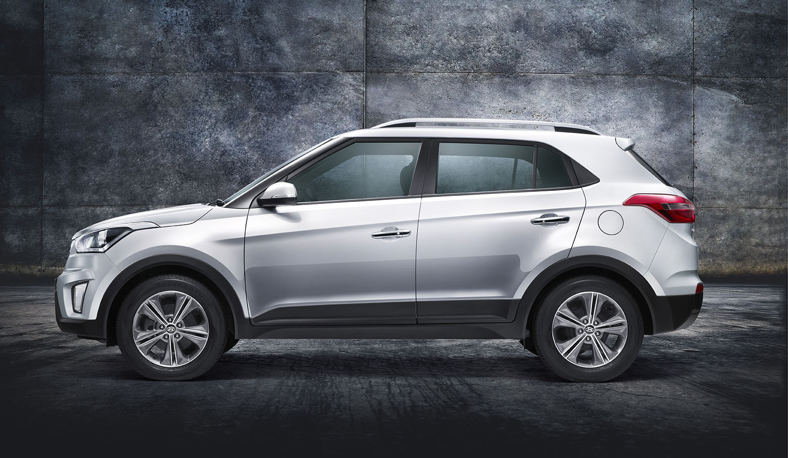 Affordable Luxury SUV Best Affordable Luxury SUVs of India