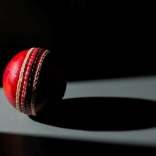 cricket-red-ball