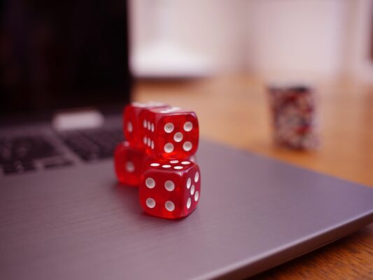 online-casino-games-533x400