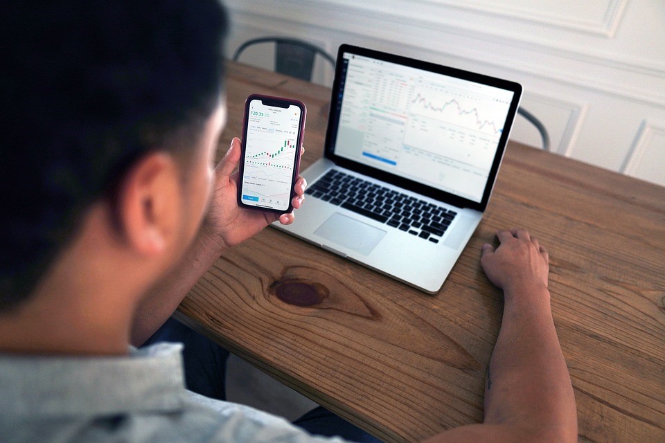 5 Benefits of Using an App for Forex Trading