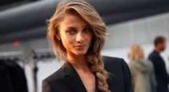 DIY: Messy Side Braid