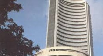 Sensex closes 385 points up; bank stocks gain