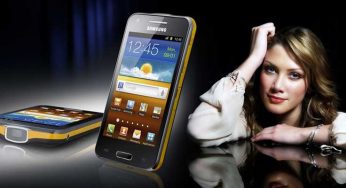 This Cell Phone Creates a Mini Theater!