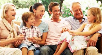 Best Smartphone Gifts That Suit The Style & Personality Of Each Family Member!