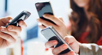 These Phones Sold Like Hot Cakes On The First Day of Their Launch!