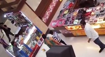 Testing Your Honesty On Money Matters: Prank To See If People Steal Or Return 1000-Rupee Note